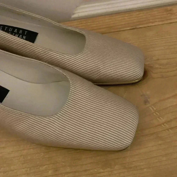 Stuart Weitzman Cream Fabric Square Heel Shoes - Picture 2 of 7
